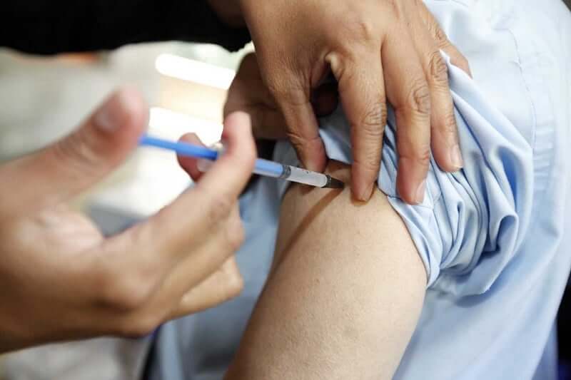 Vacinação contra Covid-19 segue nesta quarta-feira em João Pessoa em 61 postos