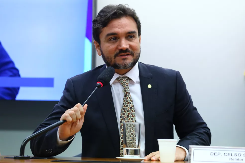 Celso Sabino volta ao cargo de ministro do Turismo após pedir exoneração para indicar emendas ao Orçamento de 2024