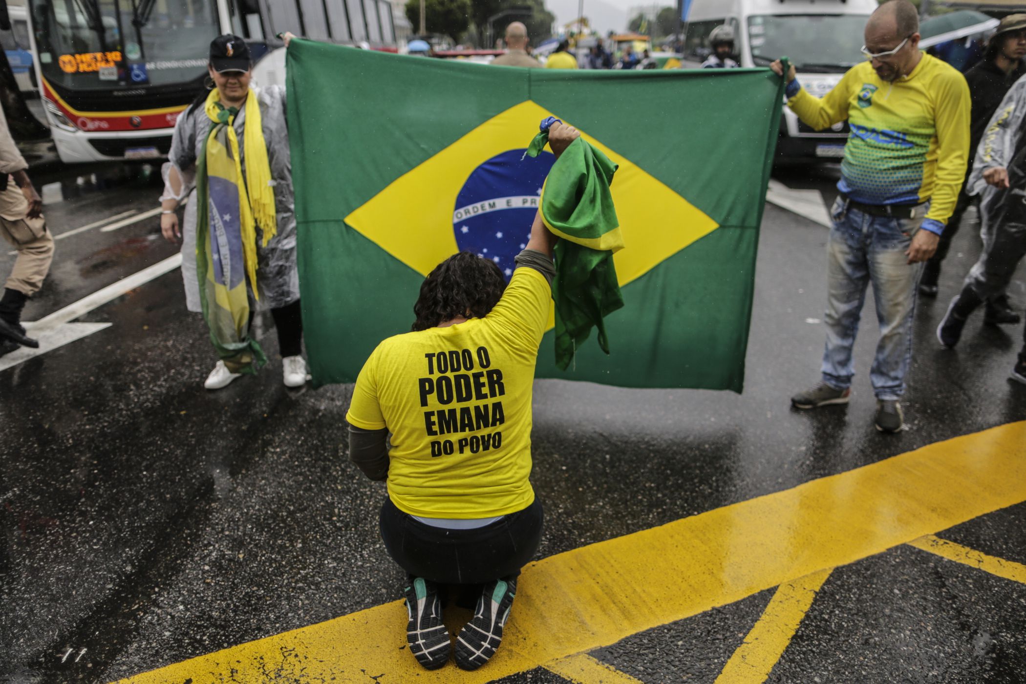 A Paraíba tem uma extrema direita que não se endireita para deleite da oposição – Por Eliabe Castor