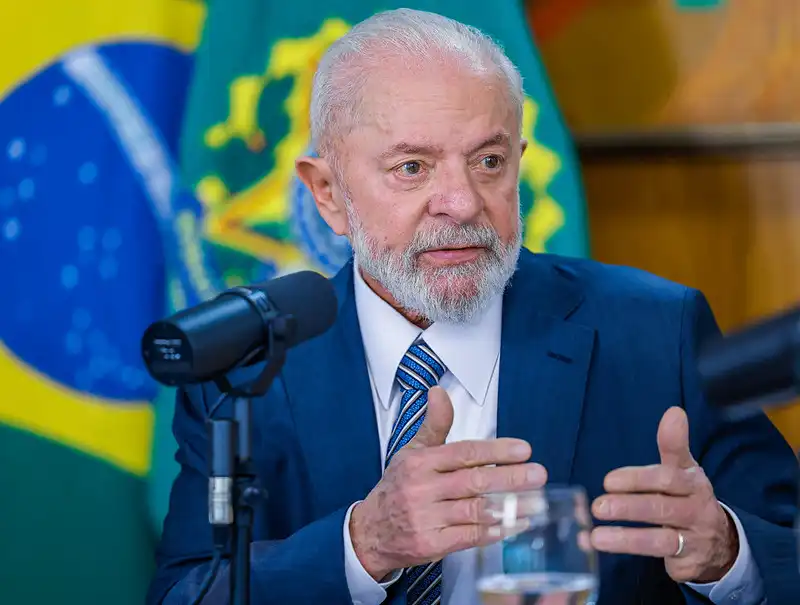 Lula volta ao empate técnico com eleitores após meses de rejeição em alta