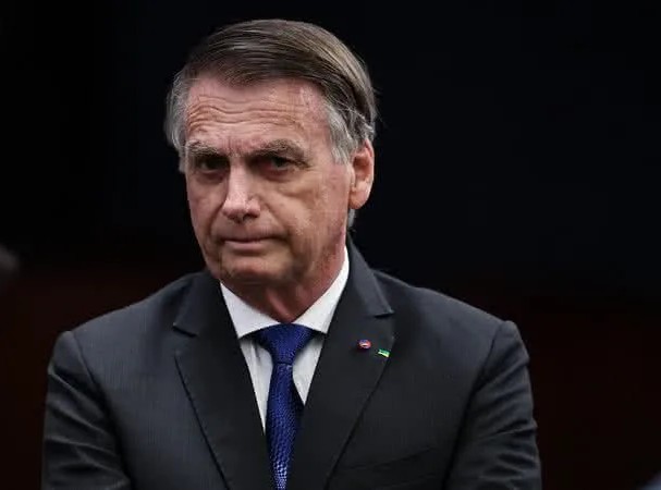 STF: Moraes e Dino rejeitam recurso e mantêm condenação de Bolsonaro no caso da tentativa de golpe