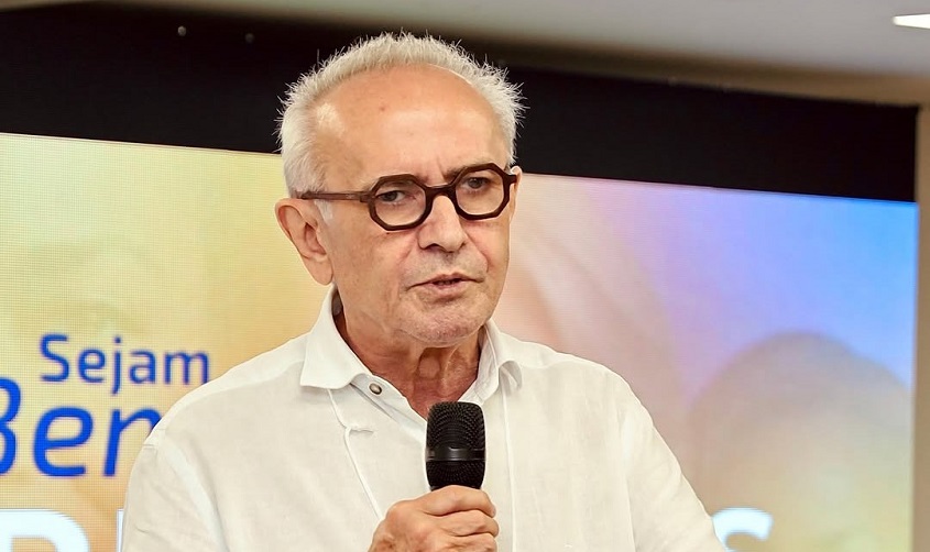 De volta a João Pessoa nesta segunda-feira, Cícero Lucena deve anunciar filiação partidária e definir destino para 2026