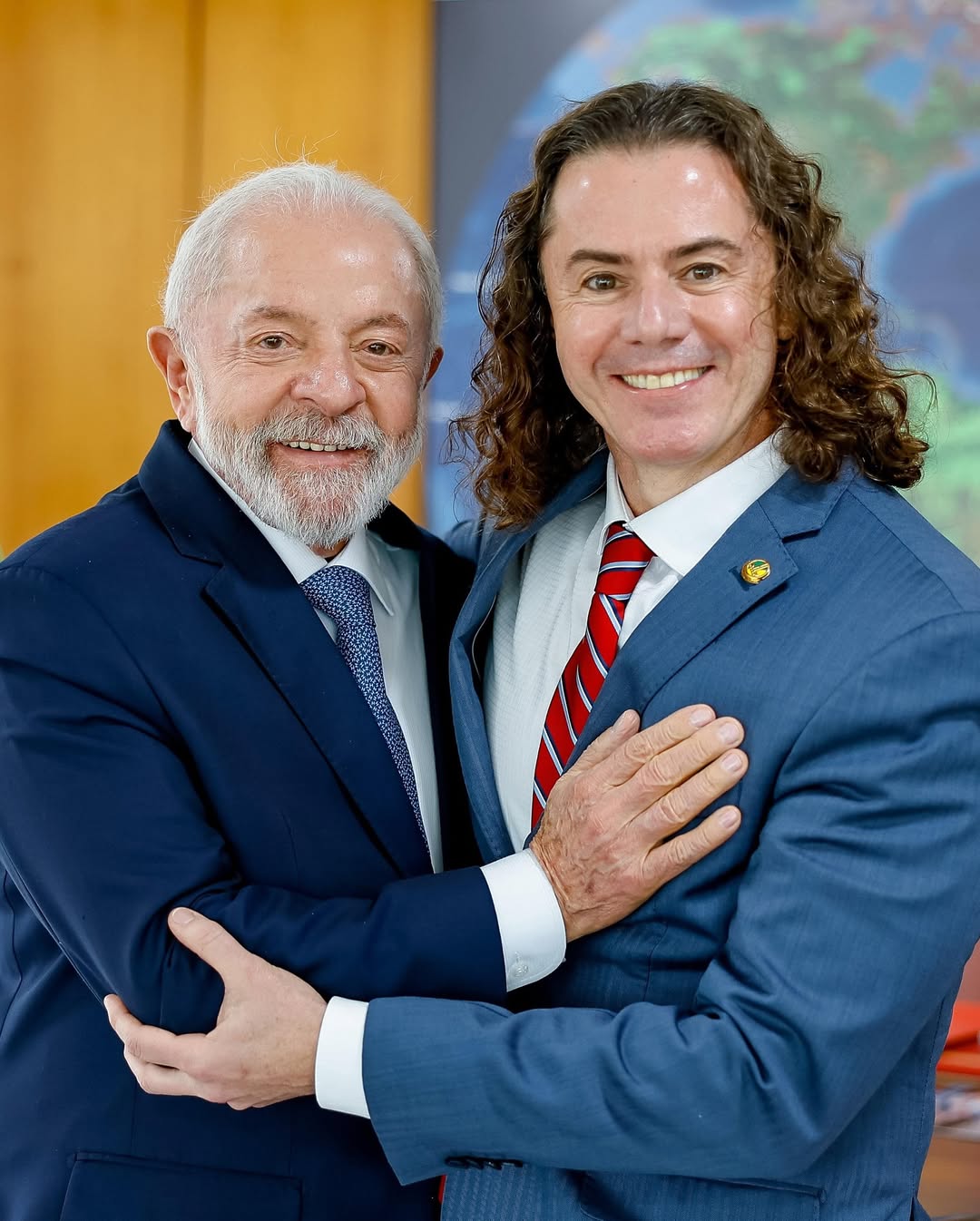 Veneziano revela conversa com Lula, nega apoio do presidente a Nabor e afirma: ‘Prioridade dele é a minha candidatura e a de João
