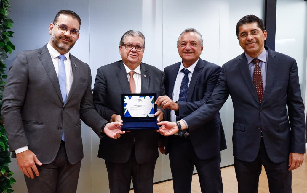 NOTA A+: Em Brasília, João Azevêdo recebe prêmio do Tesouro Nacional pela gestão fiscal da Paraíba