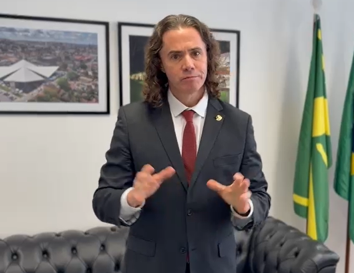 Veneziano ignora críticas de Tibério a Cícero sobre se aliar à oposição e lembra que prefeito foi deixado de lado: “Eu não preciso de espaço para aparecer”