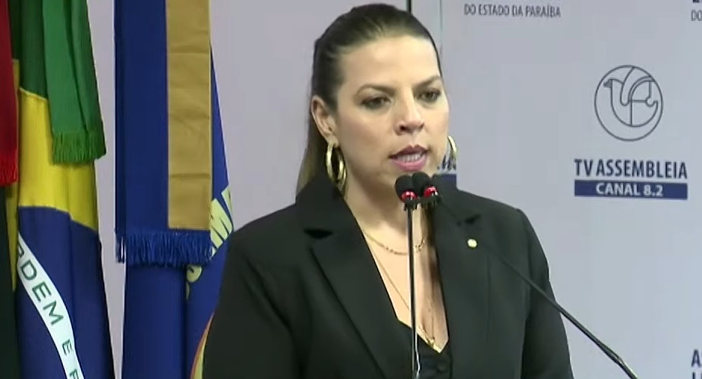 Promotora alerta para riscos ambientais e diz que nova lei pode liberar espigões na orla de João Pessoa
