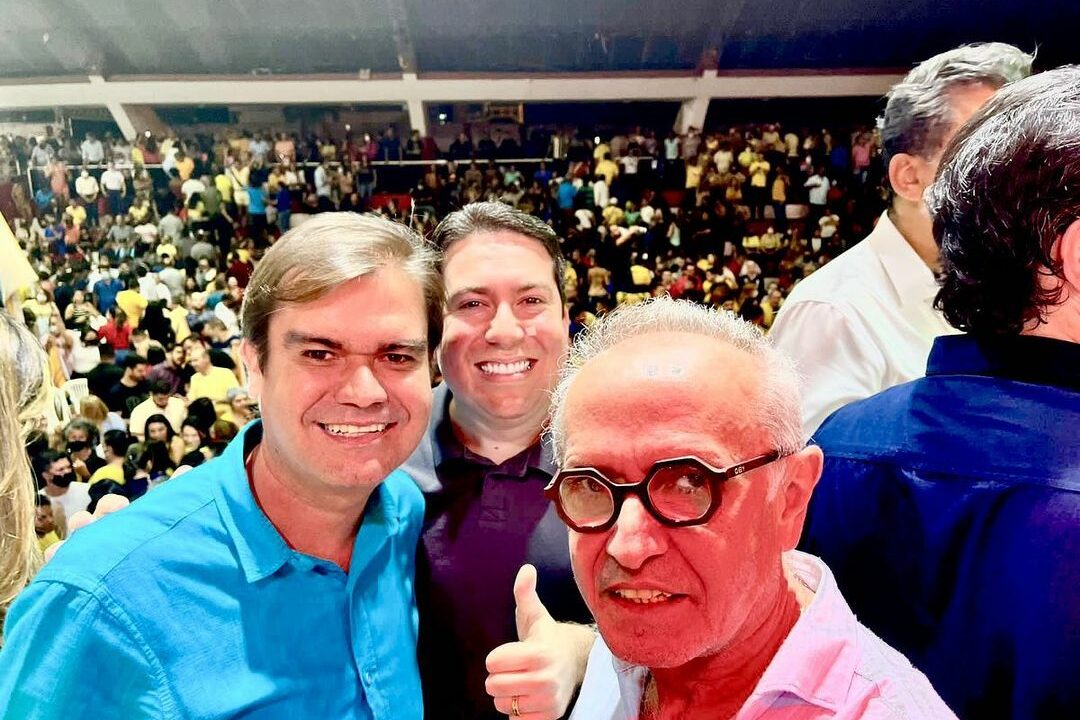 Após ‘zerar o jogo’, Felipe Leitão participa do mesmo evento que Cícero Lucena em Bayeux, mas nega encontro com o prefeito