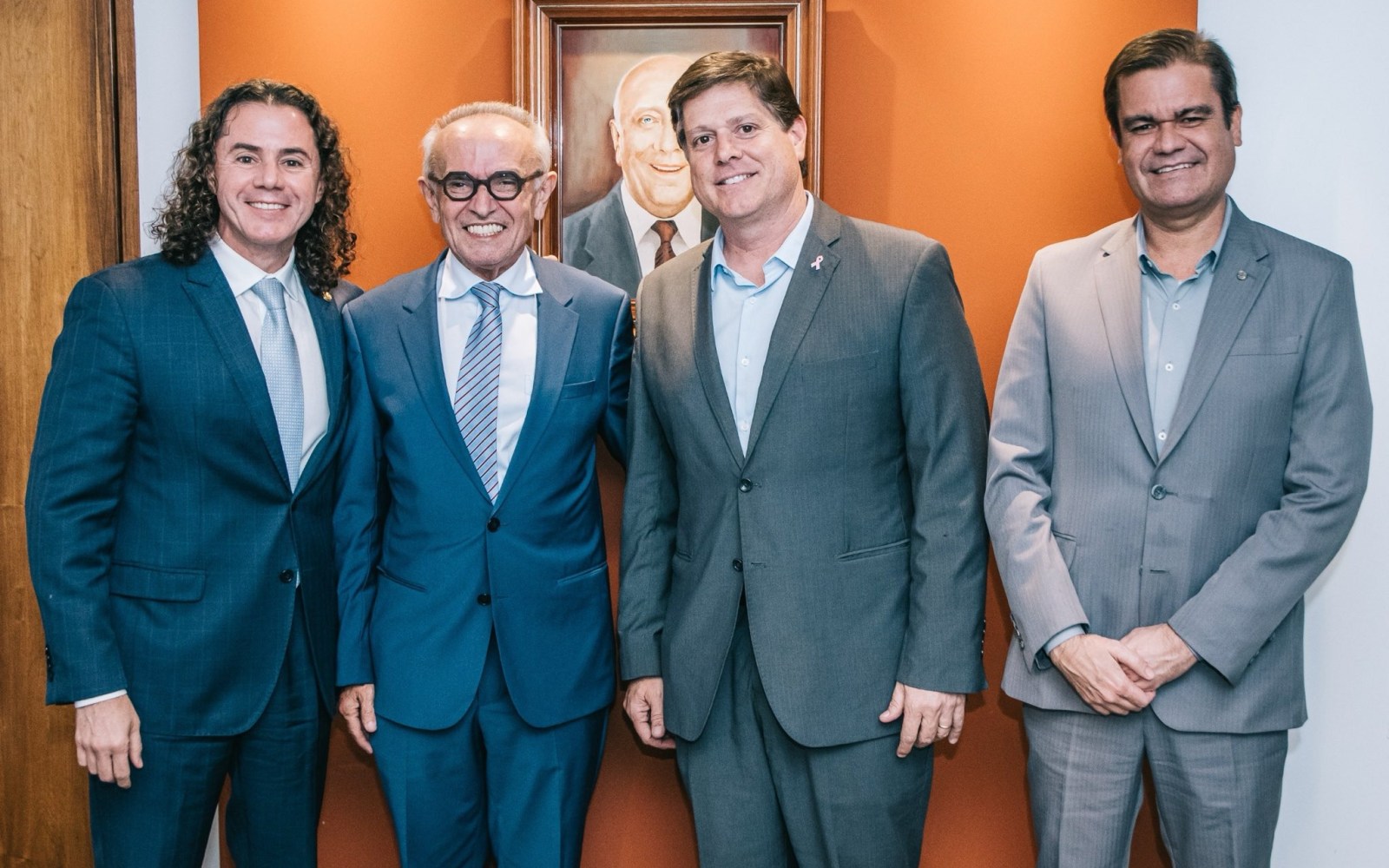 “Reencontro com minha história”: Cícero Lucena se aproxima do MDB e deve oficializar filiação nos próximos dias