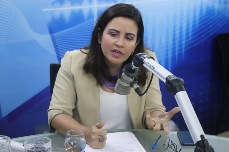 Pollyanna defende permanência do Republicanos na base de João Azevêdo: “Os incomodados que se retirem”