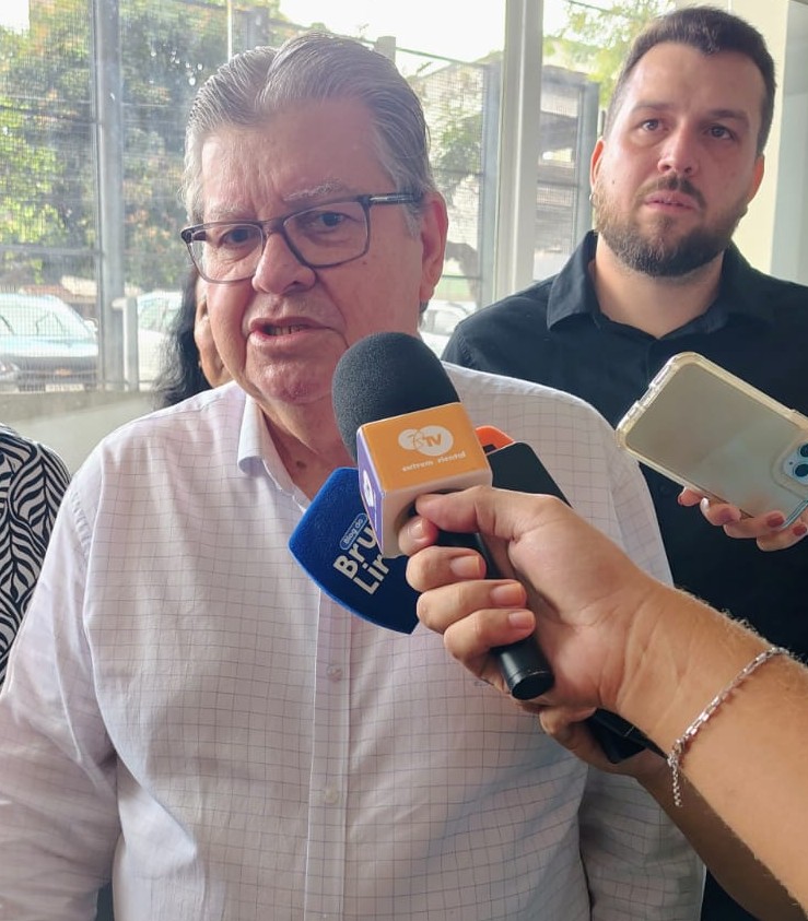 Após separação política, João Azevêdo comenta permanência de aliados de seu grupo na gestão de Cícero “Transição vai acomodar todo mundo”