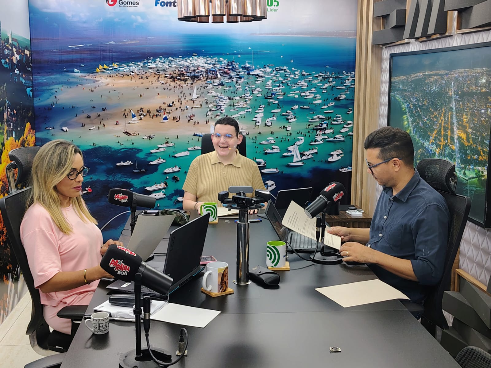 Bastidores pegam fogo no Ô Paraíba Boa: Fabiano, Jaceline e Clauber voltam a agitar o debate político nesta segunda-feira (13)