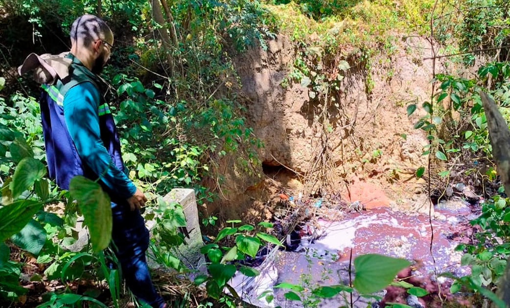 Sudema embarga fábrica em João Pessoa e aplica multa de R$ 35 mil por poluição de riacho