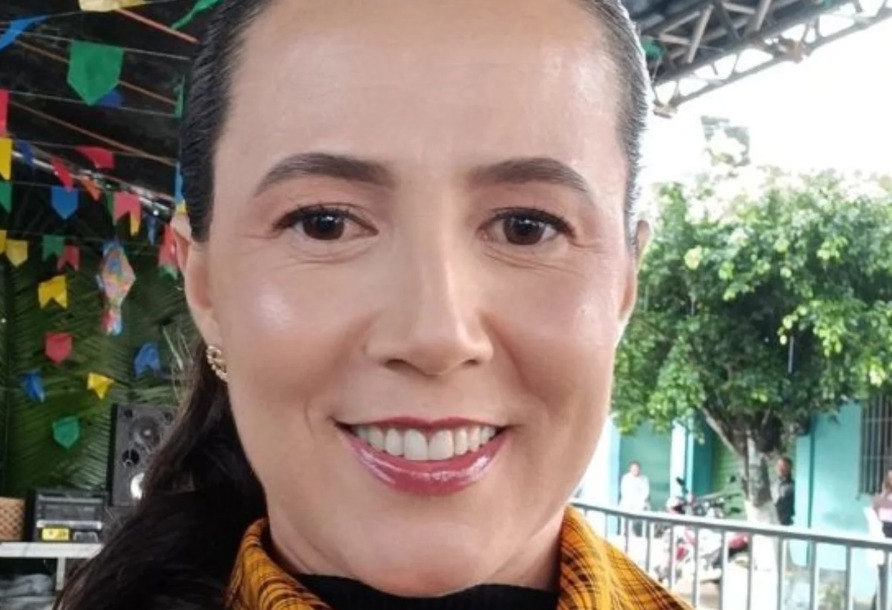 Feminicídio em Natuba: ex invade casa, executa professora com tiro na cabeça e foge