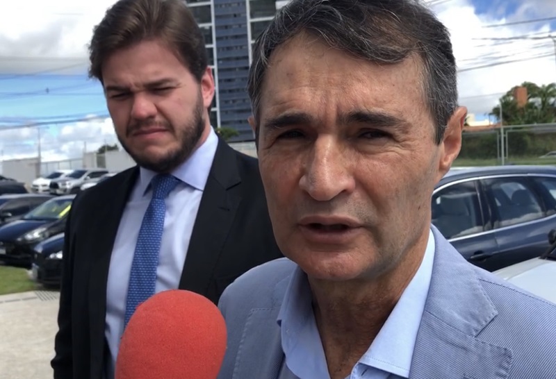 Romero Rodrigues comenta crise na Saúde enquanto Prefeitura de Campina inicia pagamento de salários atrasados