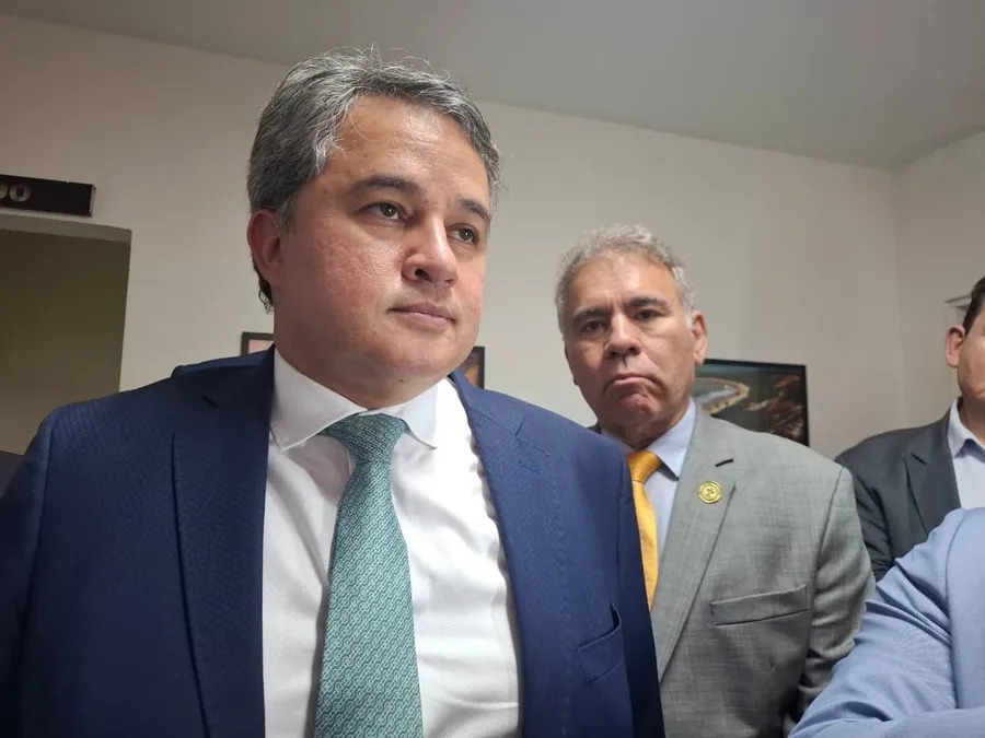 Senador Efraim Filho e o ex-ministro da saúde Marcelo Queiroga. (Felipe Nunes).