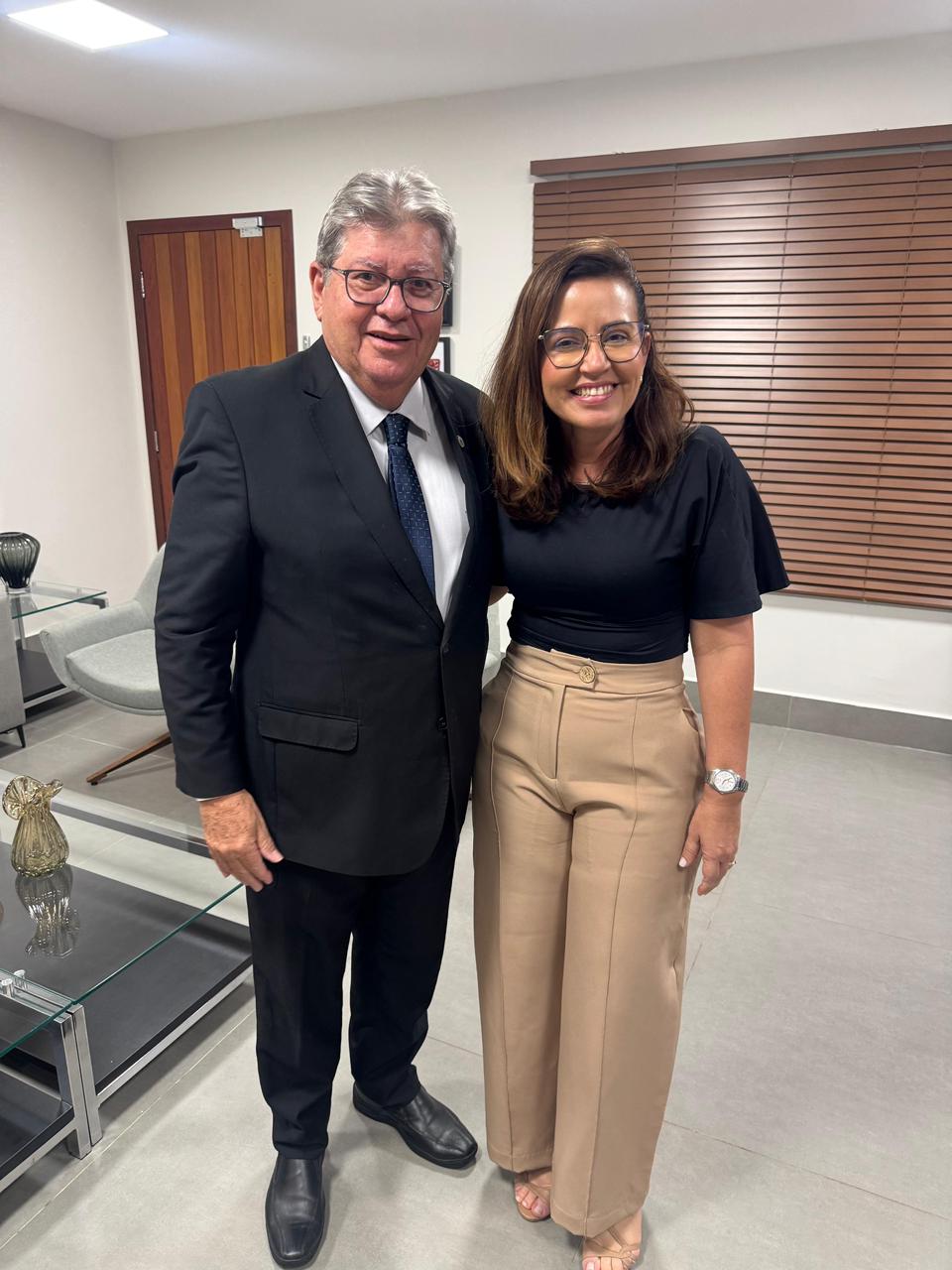 Pollyanna Werton reafirma apoio a João Azevêdo ao Senado após especulações