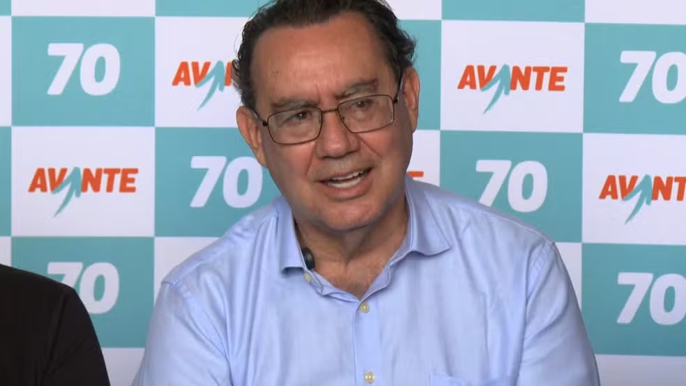 Dayana Lucas aponta força de Augusto Cury como “terceira via” e diz que eleitor busca alternativa à polarização