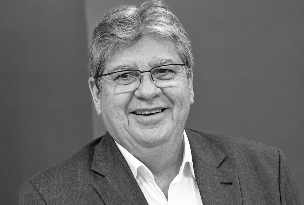 Memória do Poder – Capítulo 9: João Azevêdo entre a ruptura com Ricardo, a pandemia e os grandes investimentos