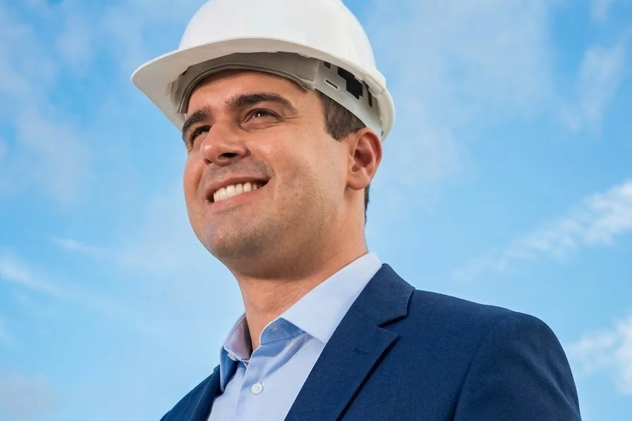 Após vitória no primeiro turno, Lucas Ribeiro aponta obras e diz que não terá tempo a perder com política partidária: “A Paraíba acima de tudo”