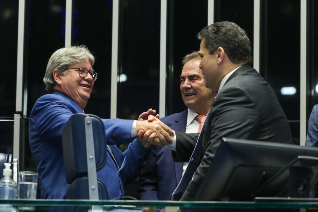 De olho na nova missão, João Azevêdo visita o Senado e projeta atuação a partir de 2027: “Vamos seguir trabalhando”